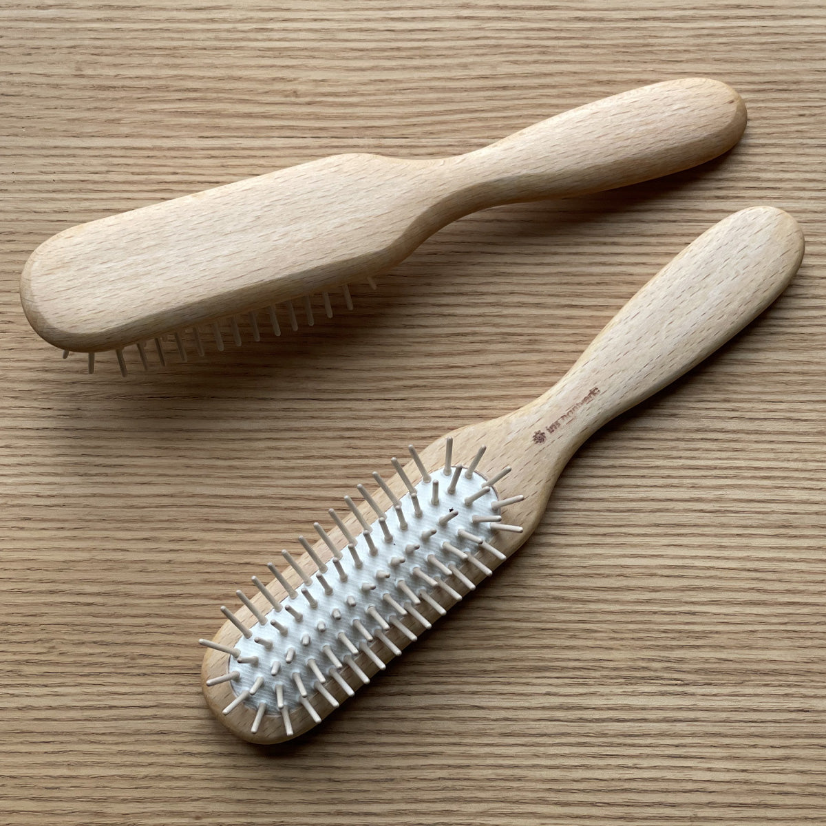 Iris Hantverk Cat Brush, With Wood Pins For Long-Haired Cats | at Made Moggie