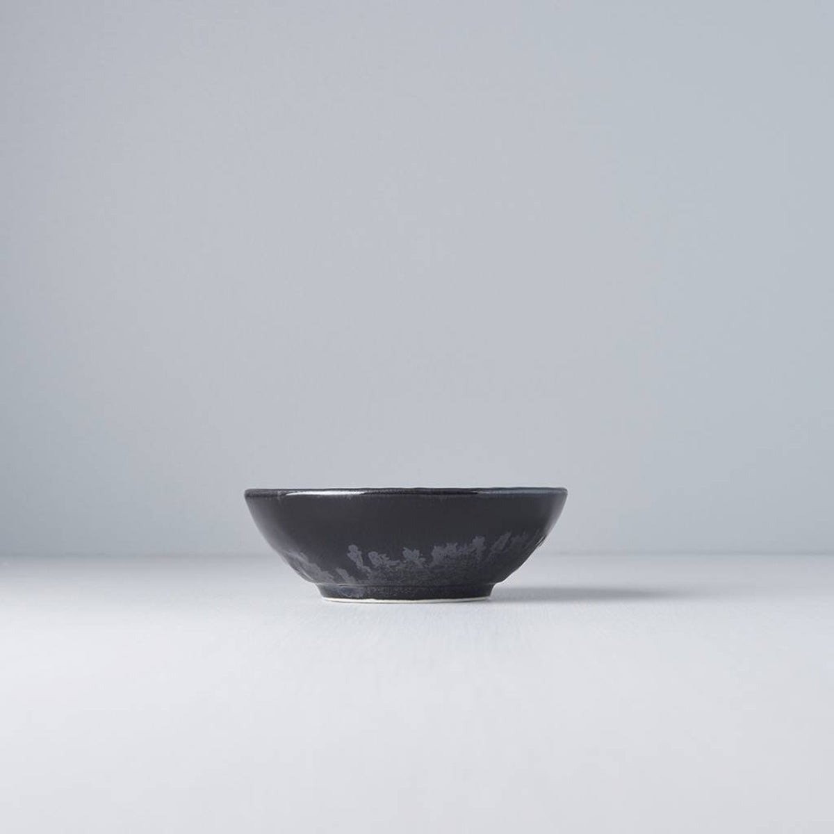 MIJ Round Matt & Shiny Black Ceramic Cat Bowl, Made In Japan | at Made Moggie