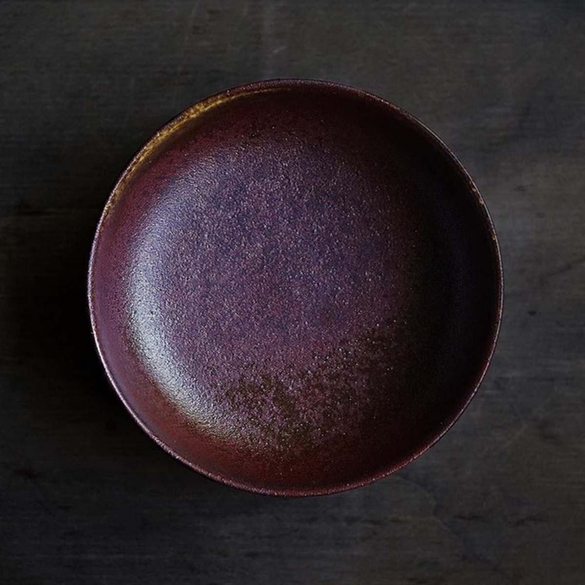 Kuriēto Japanese Cat Bowl, In Burgundy Round Shape | at Made Moggie