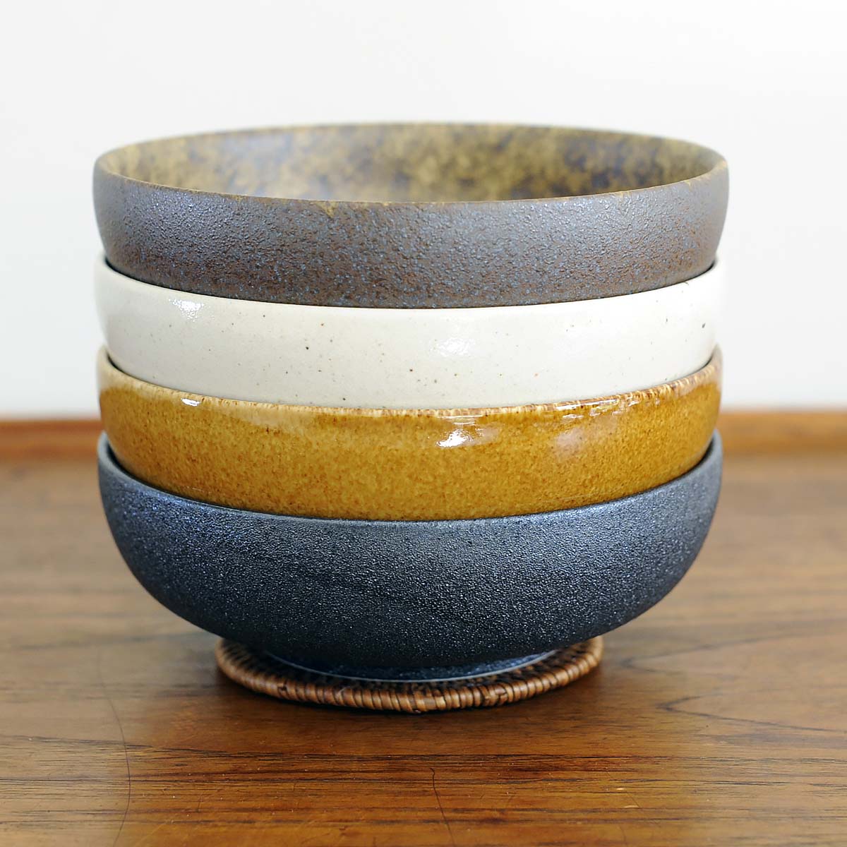 Kuriēto Round Ginrin Ceramic Cat Bowl, In Large Size, & Blue | at Made Moggie