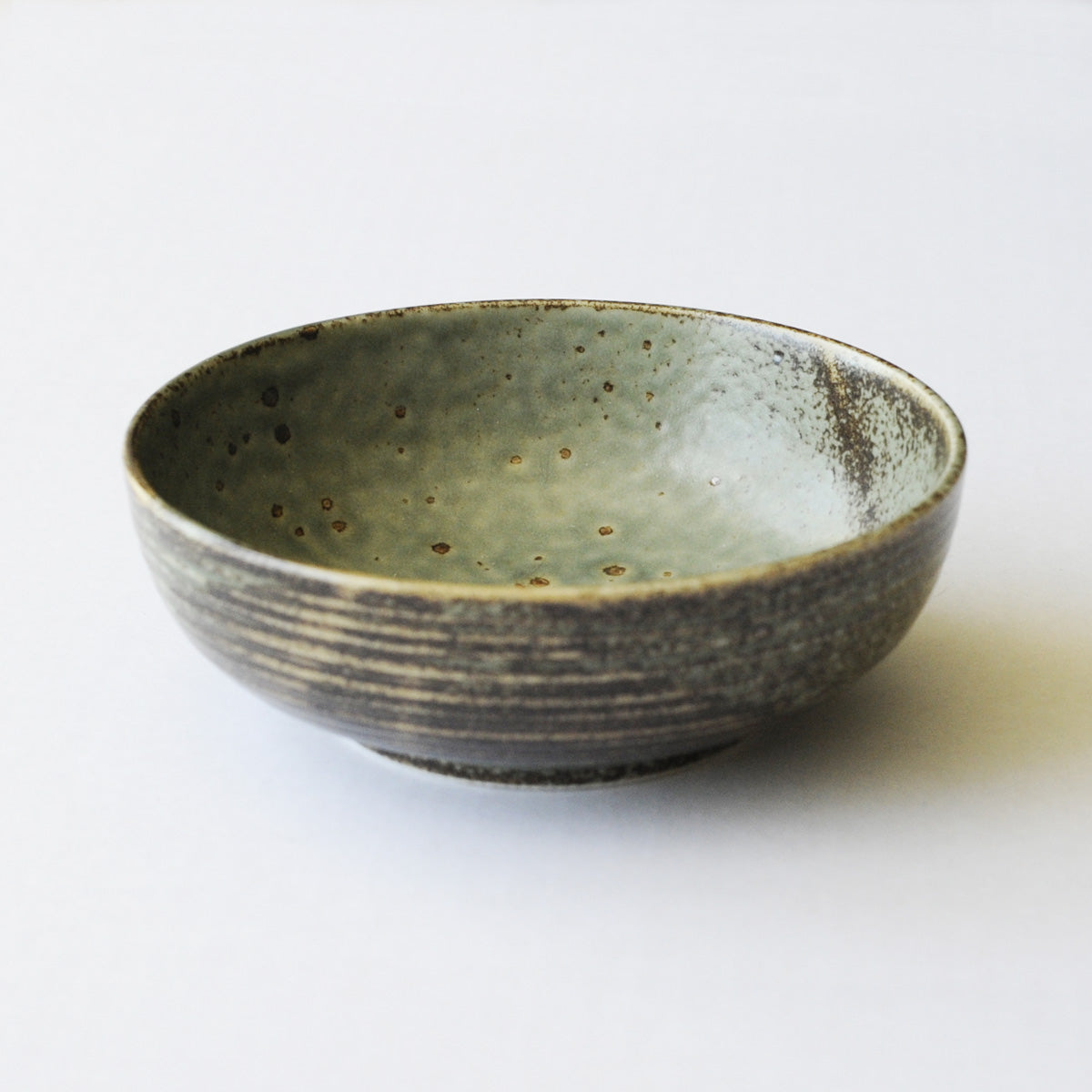 Kuriēto Round Wabi Ceramic Cat Bowl, In Rustic Green | at Made Moggie