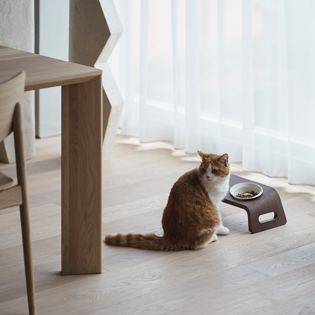 Karimoku Cat Elevated Cat Bowls, In Japanese Style Wood Stand | at Made Moggie