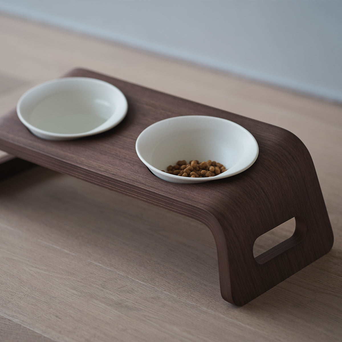 Karimoku Cat Bowl Stand, Tilted Anti-Vomiting Design | at Made Moggie